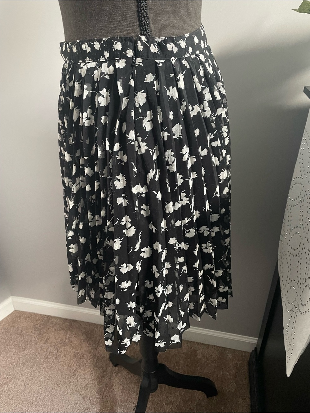 All Saints Asymmetrical Floral Skirt - Picture 5 of 7